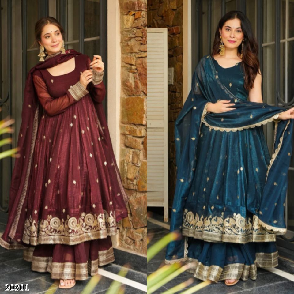 🌸  Elegant Heavy Embroidered Sequence Work Set*

👗 Category: Women’s Ethnic Wear